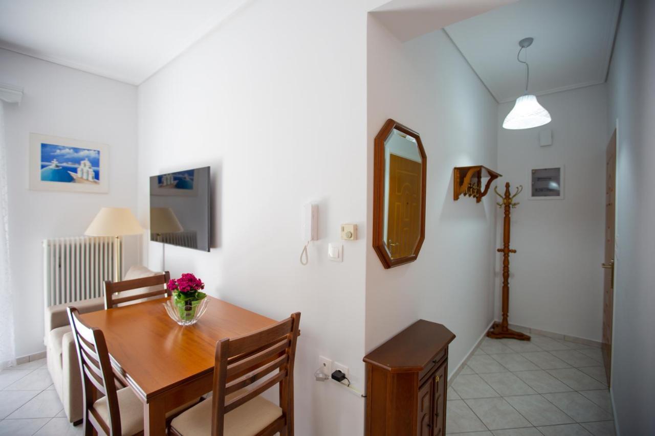 נפפקטוס Poly'S Charming Home - City Center & Near The Beach 2Bedroom Apartment מראה חיצוני תמונה