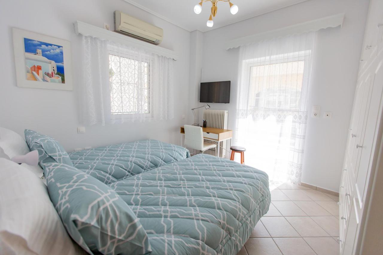 נפפקטוס Poly'S Charming Home - City Center & Near The Beach 2Bedroom Apartment מראה חיצוני תמונה
